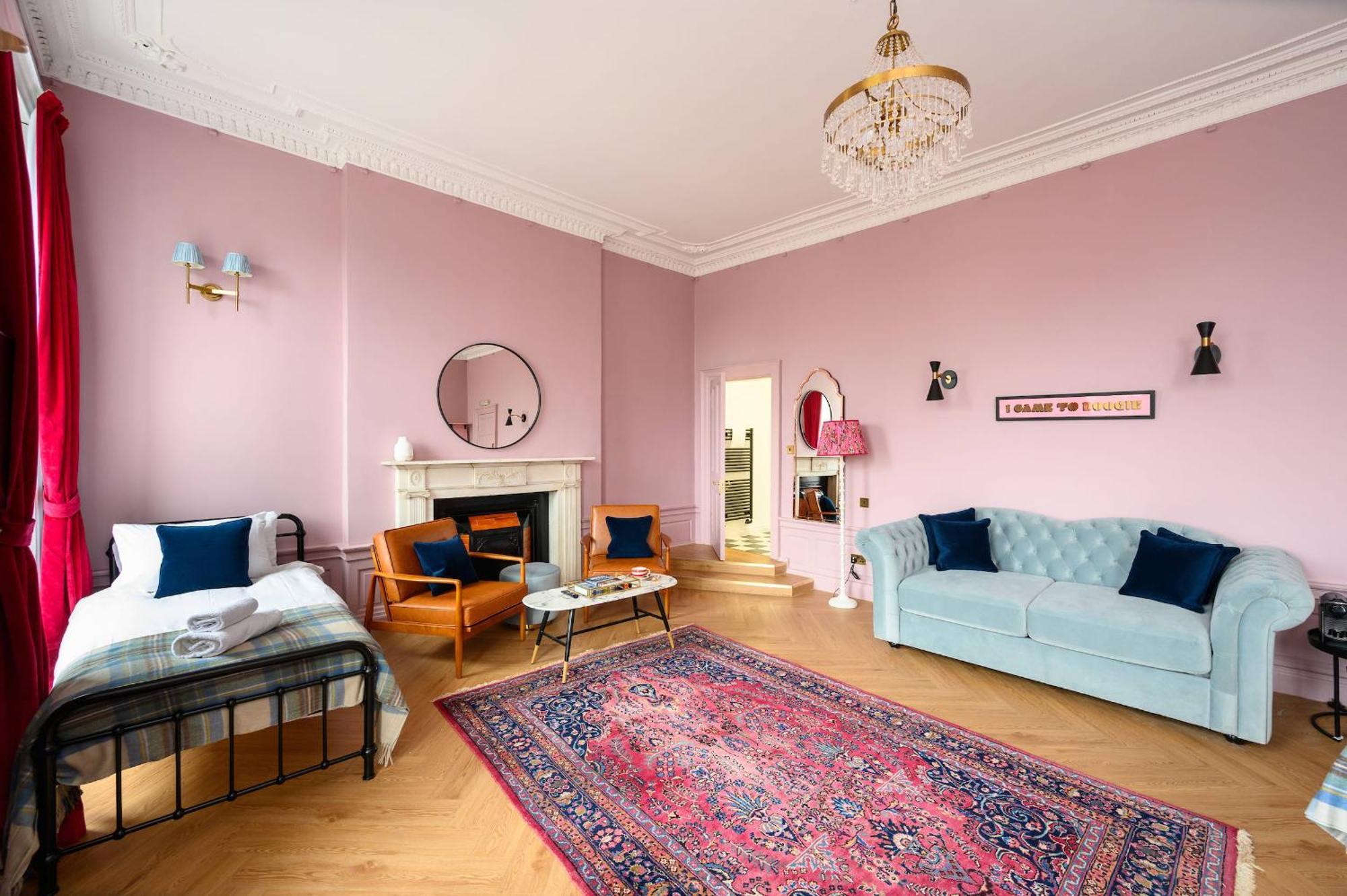 Queen Charlotte Guesthouse Edinburgh Exterior photo
