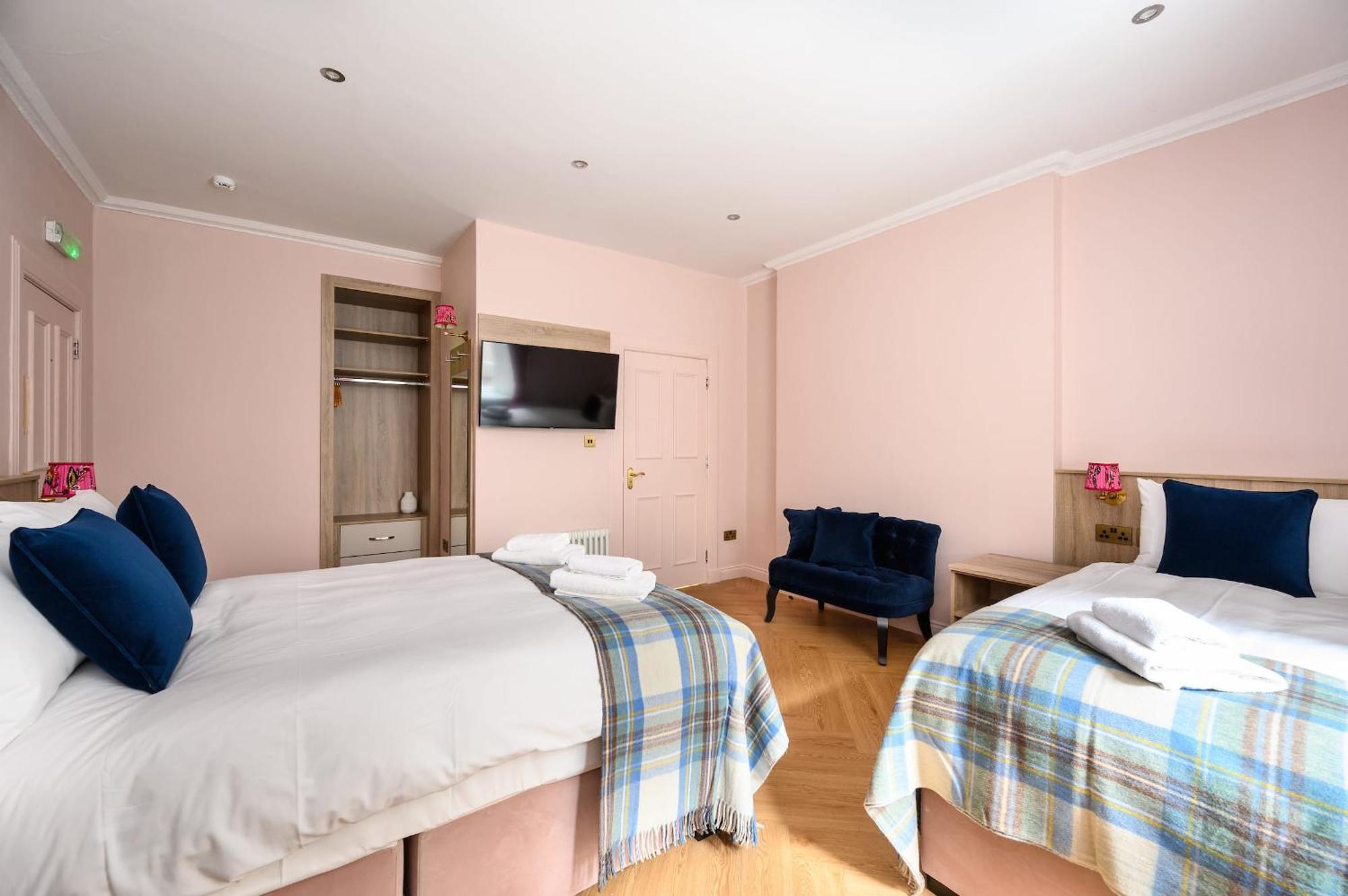 Queen Charlotte Guesthouse Edinburgh Exterior photo
